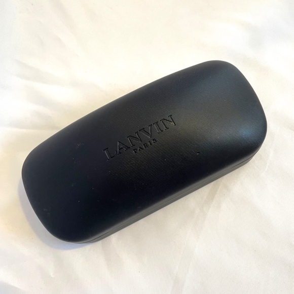 Lanvin Gold & Tortoise Sunglasses with Crystal Detail – Gradient Lenses – Case main image 7